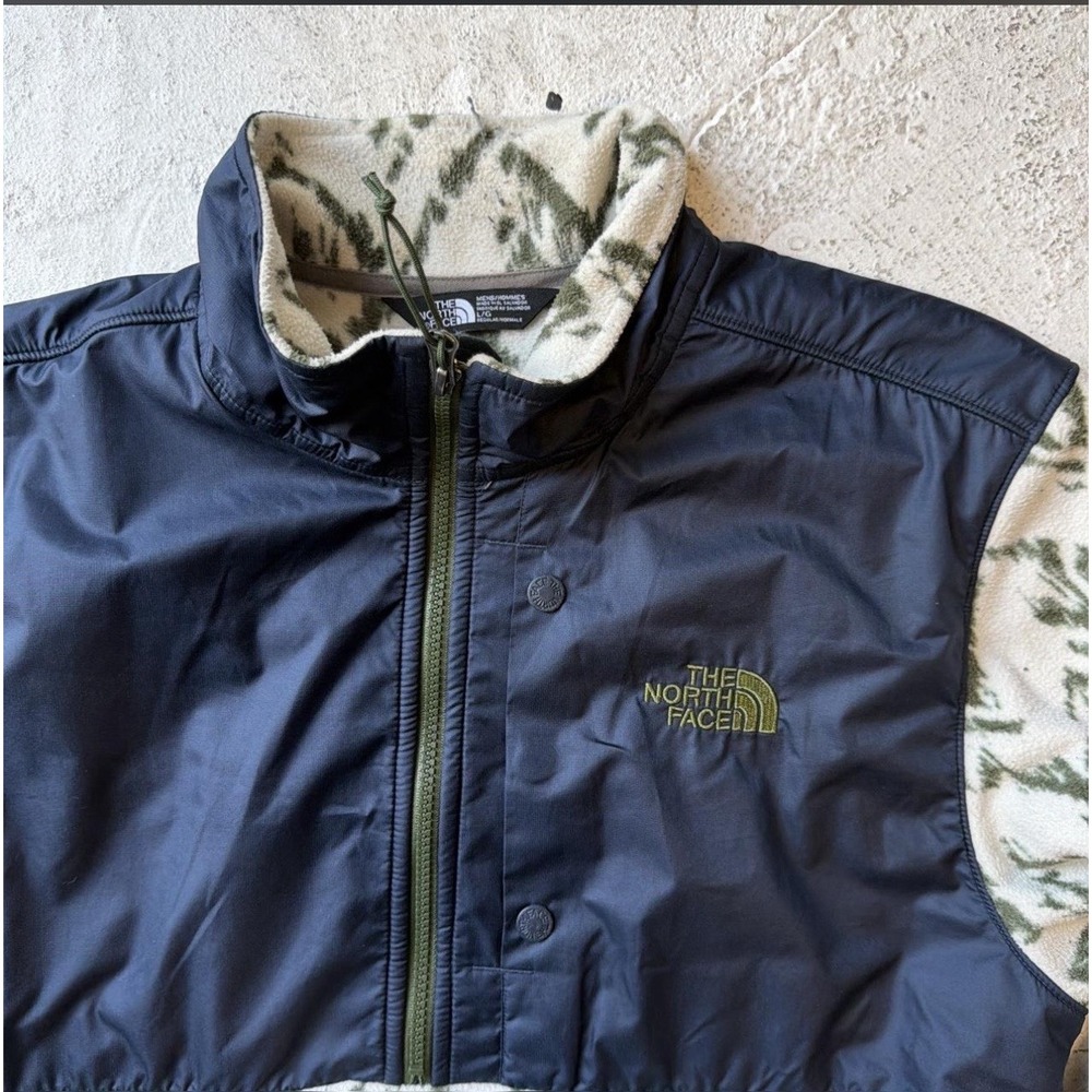 The North Face Men's Navy Quarter Zip Jacket Stand-Up Collar Regular Fit L